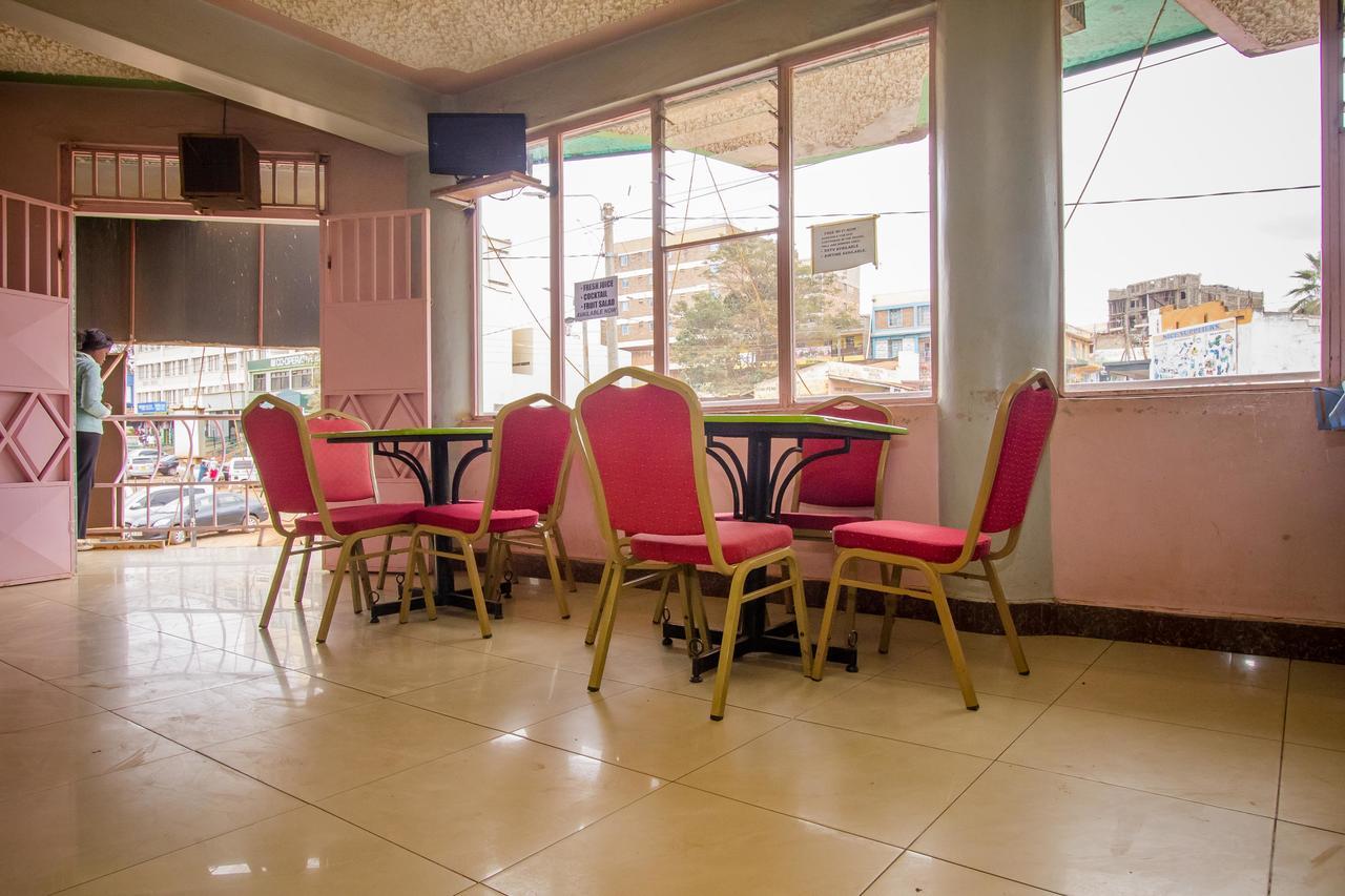 Pearl Springs Hotel Nyeri Exterior photo